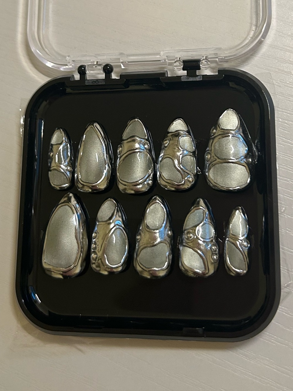 Metallic Silver Stiletto Press-On Nail Set